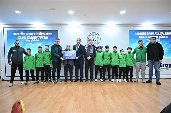 Gaziosmanpaşa Belediyesi’Nden Spor Kulüplerine 2,5 Milyon Liralık Nakdi Destek