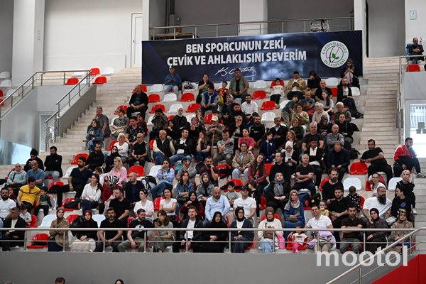 Gaziosmanpaşa Belediyesi’nde Karate ve Taekwondo Kuşak Terfi Heyecanı