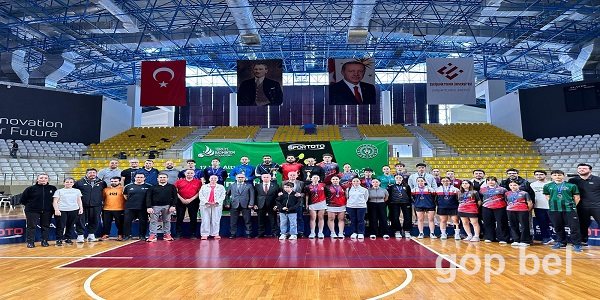 Badmintonda Şampiyonluk Gururu Gaziosmanpaşa’dan!