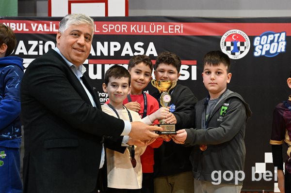 Gaziosmanpaşa’da Satranç Şöleni Tamamlandı: Şampiyonlar Belli Oldu!