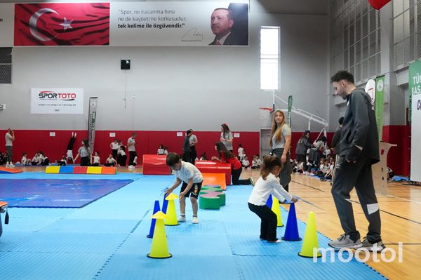 Gaziosmanpaşa Belediyesi’nde 19 Mayıs’a Özel Cimnastik Coşkusu