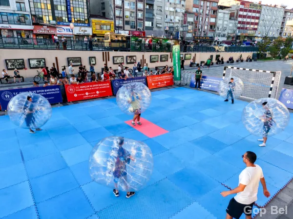 Gaziosmanpaşa’da Balon Futbol Etkinliği Büyük İlgi Gördü