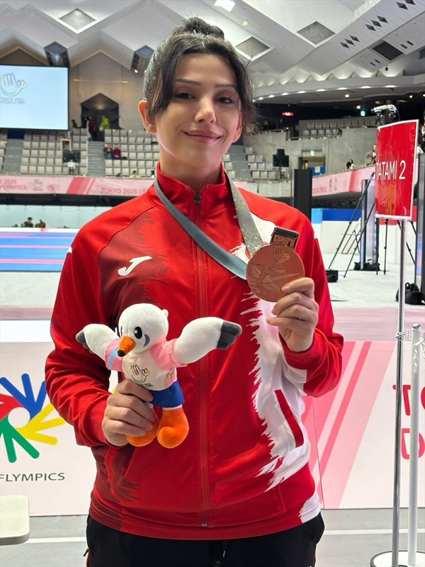 Tokyo 2025’Te Tarihi Başarı!