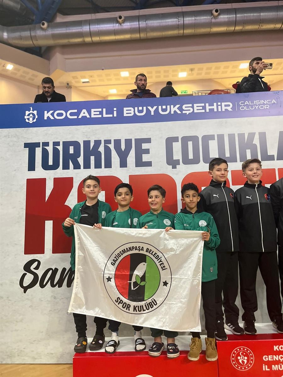 Türkiye Çocuklar Karate Şampiyonası'ndan Madalyalarla Döndük!