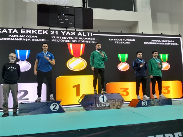 Elazığ’Da Karate Turnuvasında Madalya Yağmuru Gaziosmanpaşa’Dan!