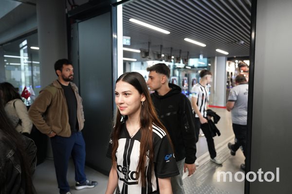 Gençlerimiz Beşiktaş Spor Kulübü Stadyumu ve Müzesi’ni Ziyaret Etti
