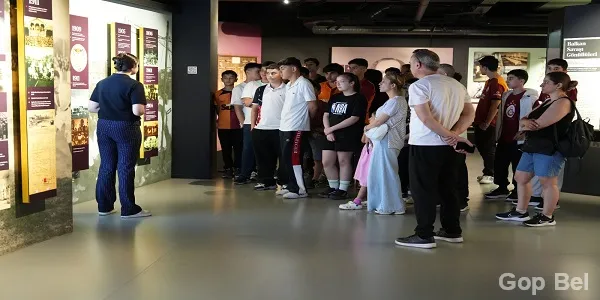 Gençlerimiz Galatasaray Stadyumu ve Müzesi’ni Ziyaret Etti