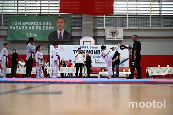 Gaziosmanpaşa’da Taekwondo Ailesi Kuşak Terfi Sınavında Bir Araya Geldi