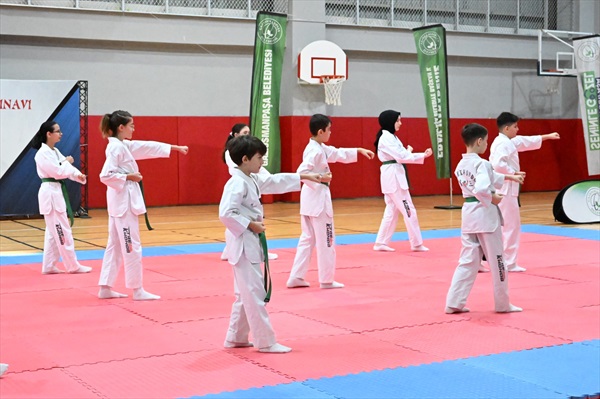Gaziosmanpaşa’Da Karate Ve Taekwondo Kuşak Heyecanı!