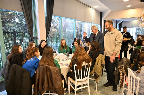 Gaziosmanpaşa Belediyesi Spor Kulübü Sporcuları Kahvaltı Programında Buluştu