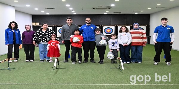 23 Nisan’da Okçulukla Buluşan Çocuklar Hedefi Tam Vurdu