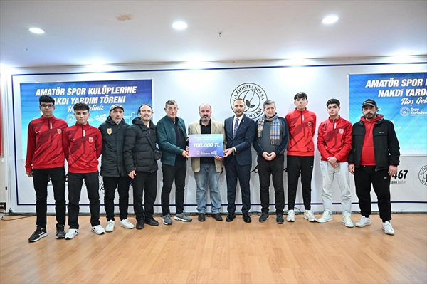 Gaziosmanpaşa Belediyesi’Nden Spor Kulüplerine 2,5 Milyon Liralık Nakdi Destek