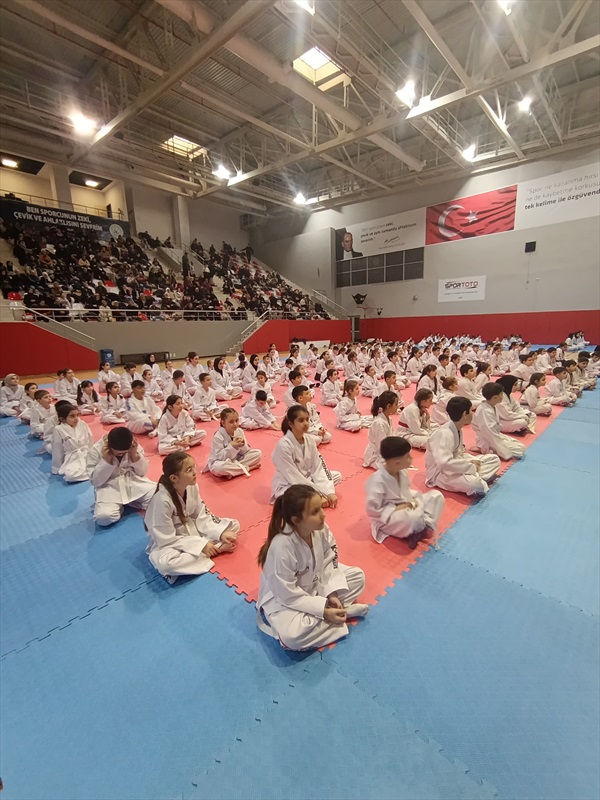 Taekwondo Sporcuları Kuşak Terfi Sınavında Buluştu