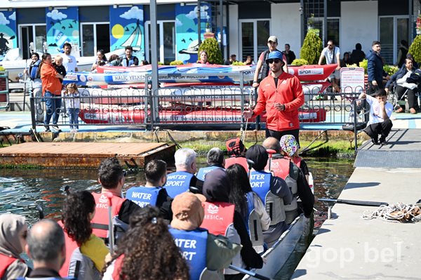 Gaziosmanpaşa’da Dragon Etkinliğiyle Sporseverler Su Üzerinde Buluştu