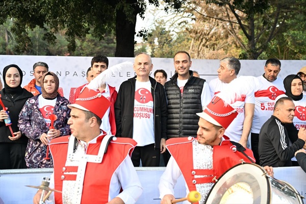 Gaziosmanpaşa 5. Cumhuriyet Koşusu Heyecana Sahne Oldu