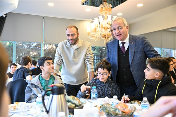 Gaziosmanpaşa Belediyesi Spor Kulübü Sporcuları Kahvaltı Programında Buluştu