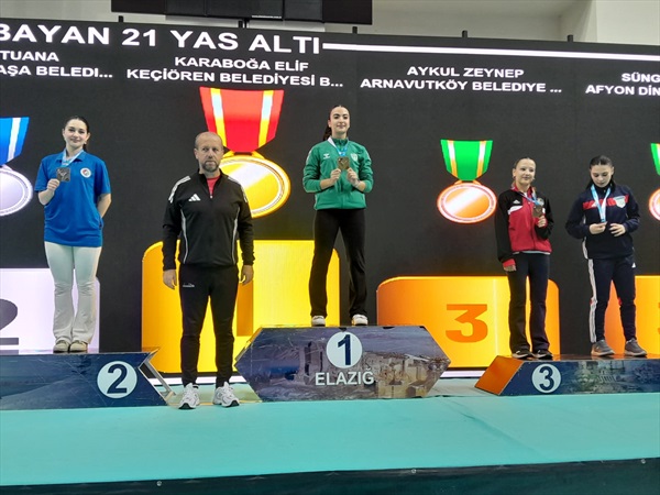 Elazığ’Da Karate Turnuvasında Madalya Yağmuru Gaziosmanpaşa’Dan!