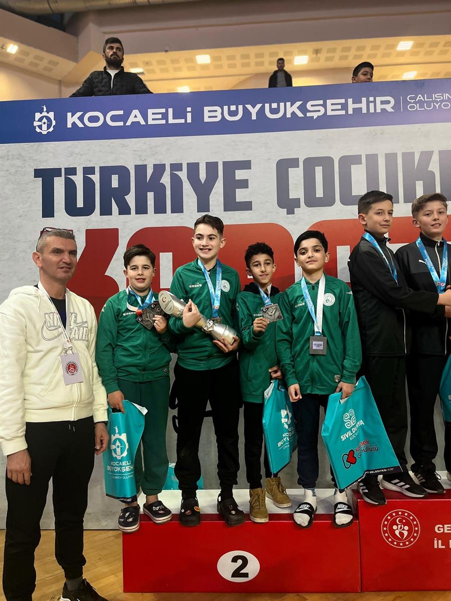 Türkiye Çocuklar Karate Şampiyonası'ndan Madalyalarla Döndük!