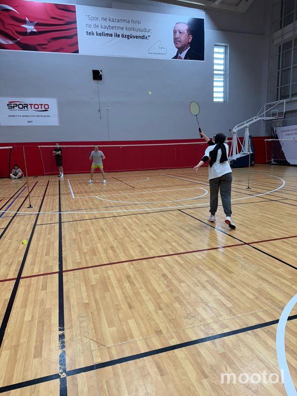 Gaziosmanpaşa Belediyesi Dönem Sonu Badminton Turnuvası Coşkuyla Gerçekleşti